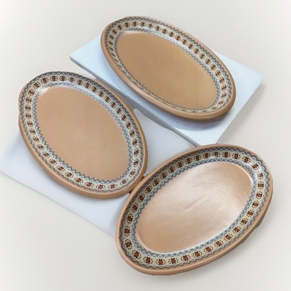 Dowan Serving Plates Set Of 3 Graduating Sizes Oval Peachy Tan Southwest Style